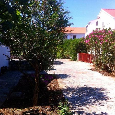 Apartmani Klancir Novalja Bagian luar foto