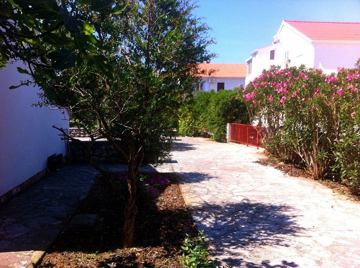 Apartmani Klancir Novalja Bagian luar foto